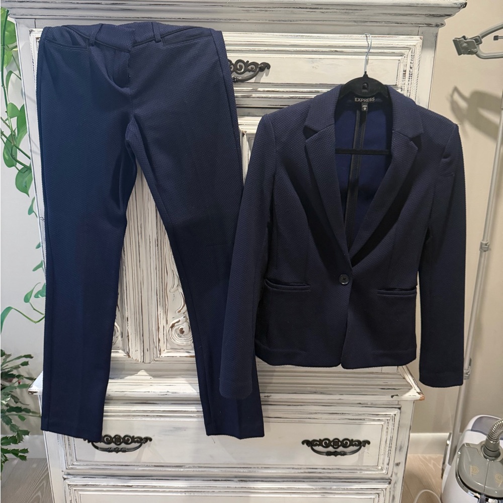 Express Navy Textured Women's Blazer & Pants Suit